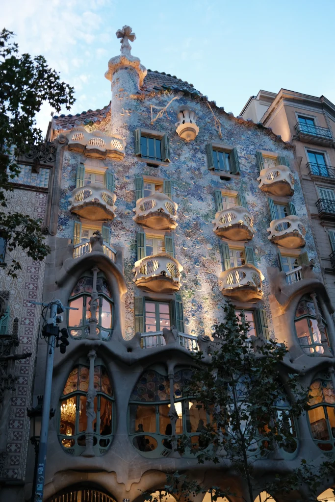 Casa Batlló in Barcelona with its colorful modernist façade